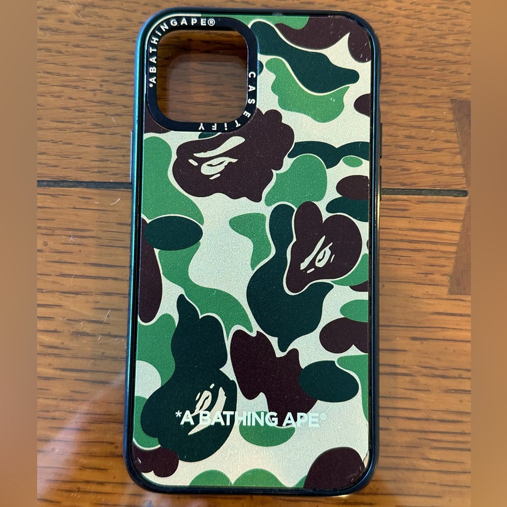 BAPE x Casetify iPhone X Case – Green Camo – Authentic
